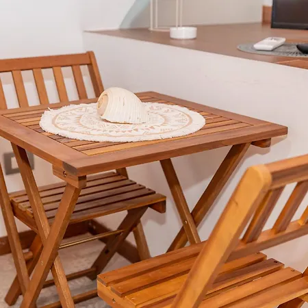 Centro Storico Redmood House A 5 Min Dal Mare, Wi-Fi, A/C E Netflix Apartment Barletta Exterior photo