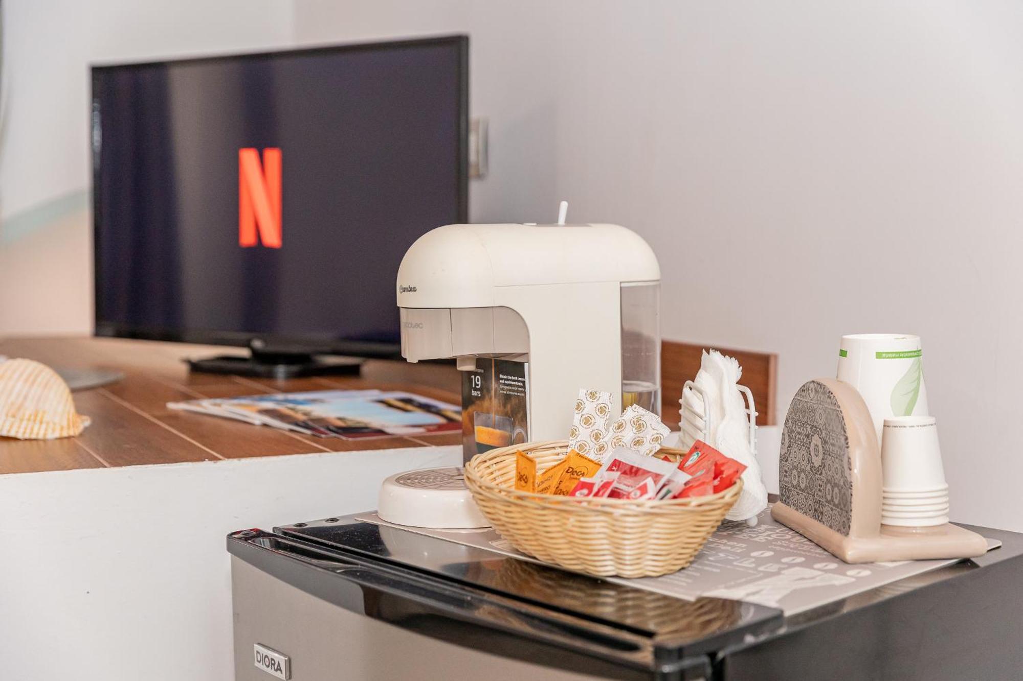 Centro Storico Redmood House A 5 Min Dal Mare, Wi-fi, A/c E Netflix Apartment Barletta