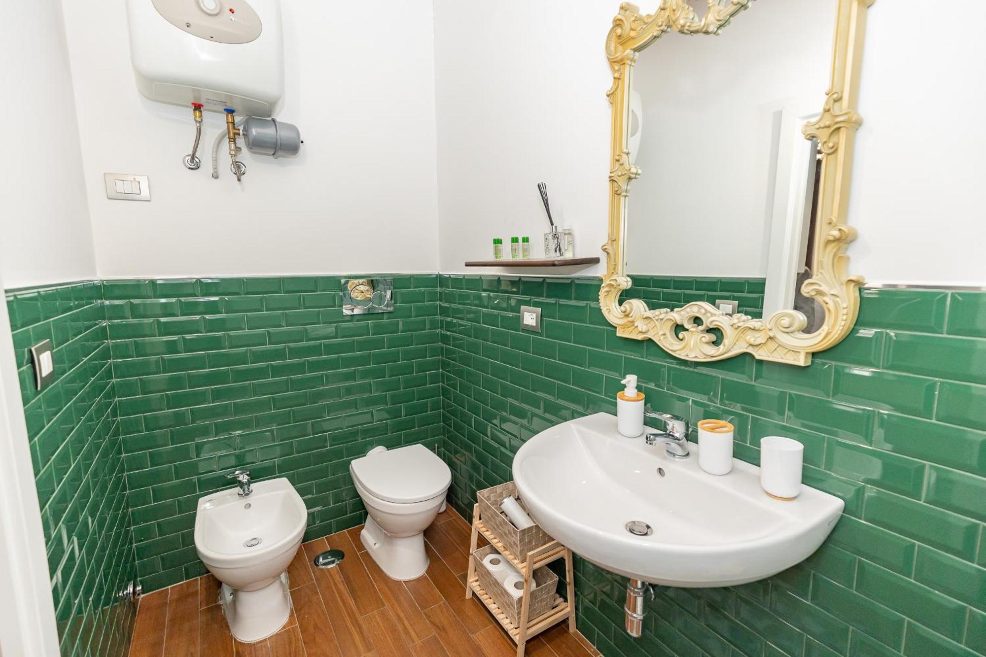 Centro Storico Redmood House A 5 Min Dal Mare, Wi-fi, A/c E Netflix *